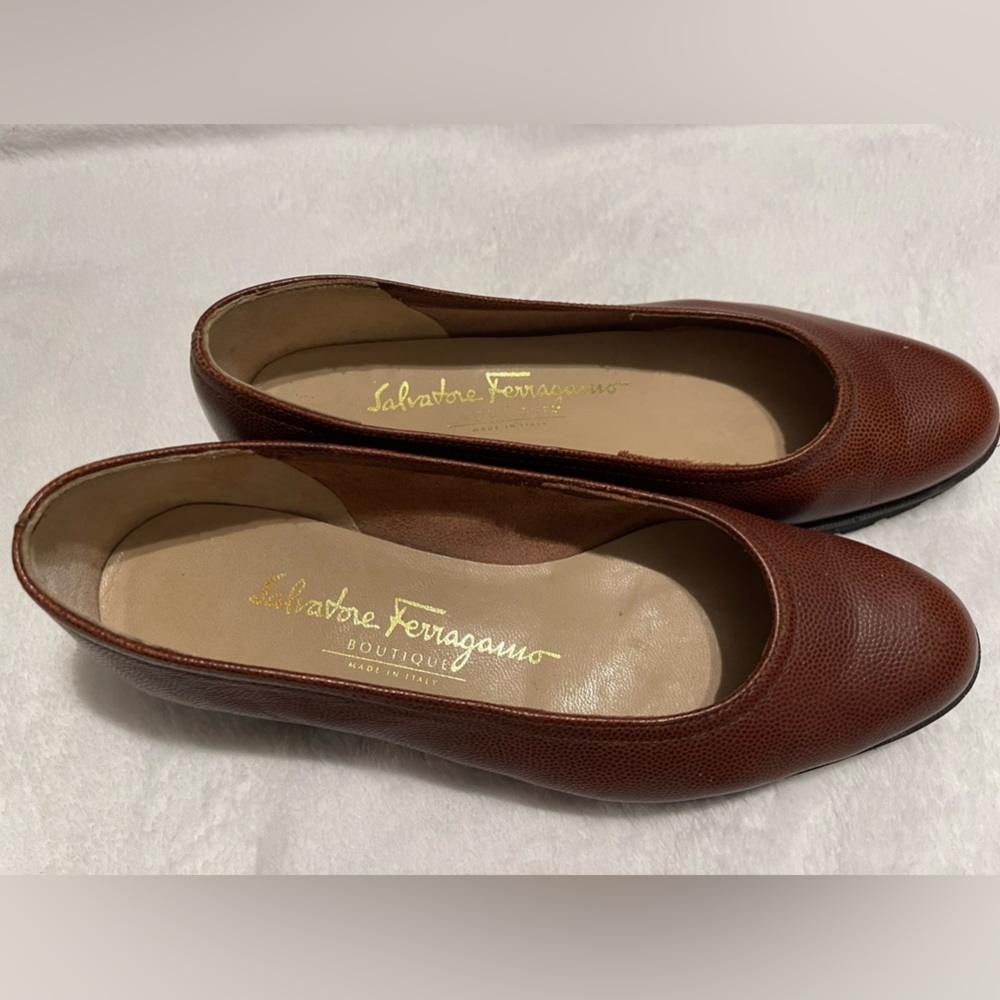 Salvatore Ferragamo Loafers size 4